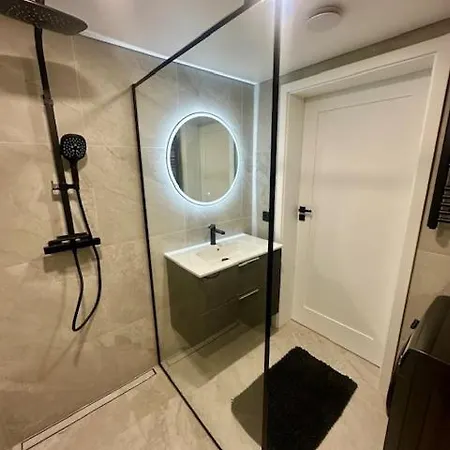 Apartament Butas Nuomai Truputi Daugiau Nei Kilometras Pesciomis Iki Senamiescio *