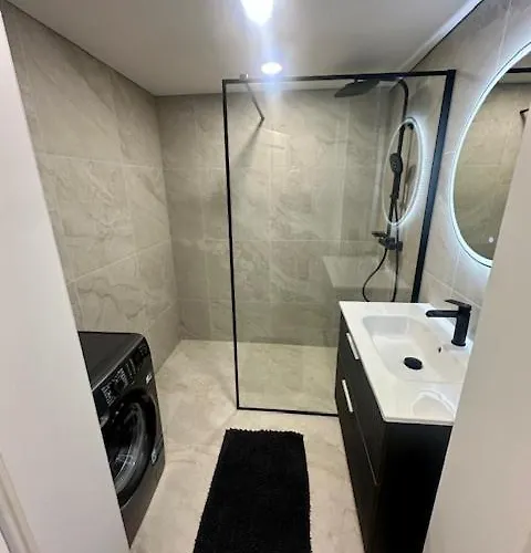 Butas Nuomai Truputi Daugiau Nei Kilometras Pesciomis Iki Senamiescio